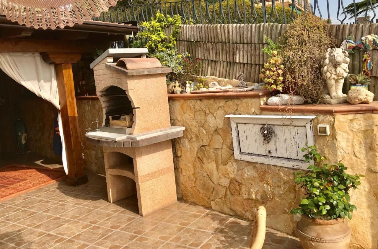 B&B La Vita E Bella Aci Trezza Exterior foto